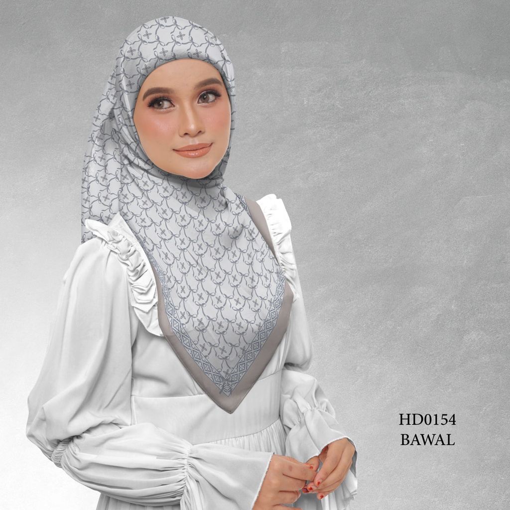 Tudung Bawal (Square Hijab) in HD0154