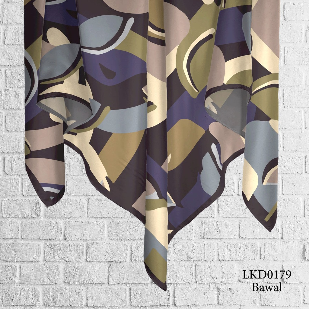 Tudung Bawal (Square Hijab) in LKD0179